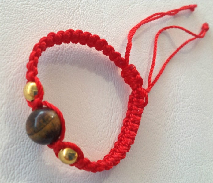 lazo-rojo-mal-de-ojo-bebes