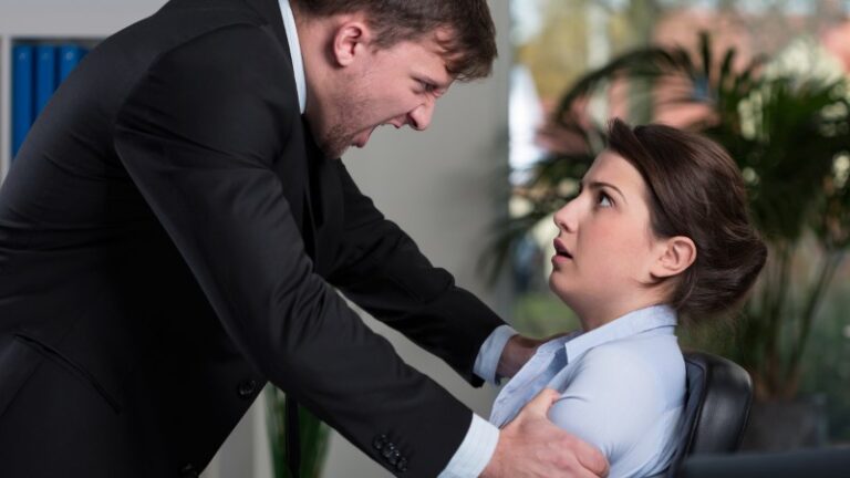 violencia-laboral-contra-la-mujer